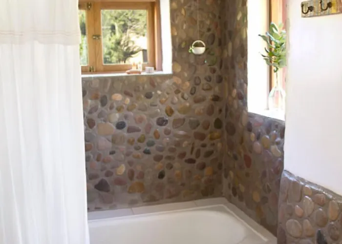 Nunu Boutique Hotel 3*